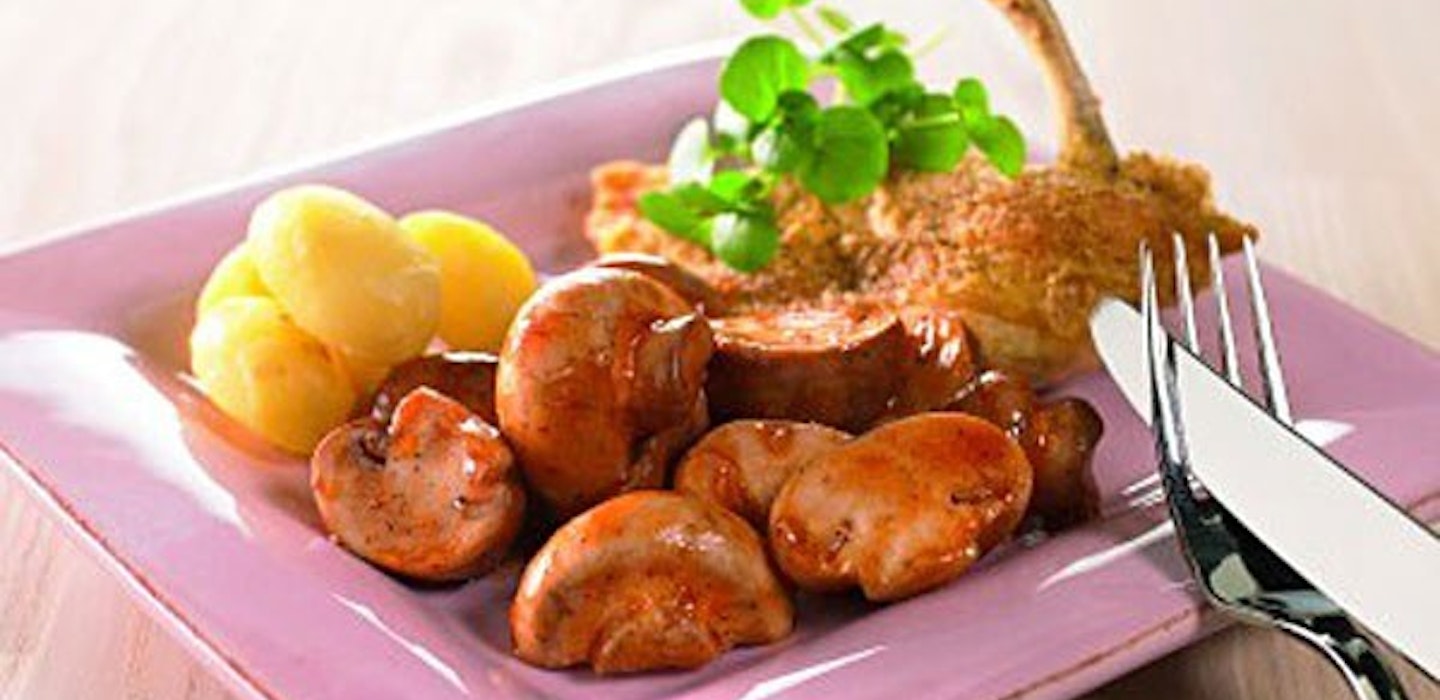 marinerede svampe med unghane og kartofler