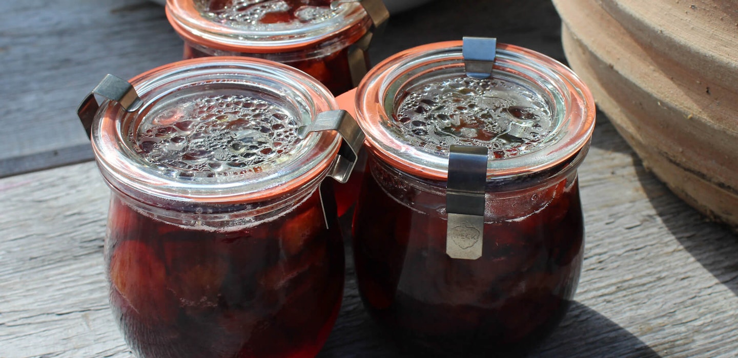 Blommemarmelade - Hjemmelavet marmelade lavet på blommer - Sæson