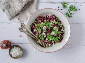 Linsesalat - Salat med linser, feta, rødbeder og kørvel - Sæson