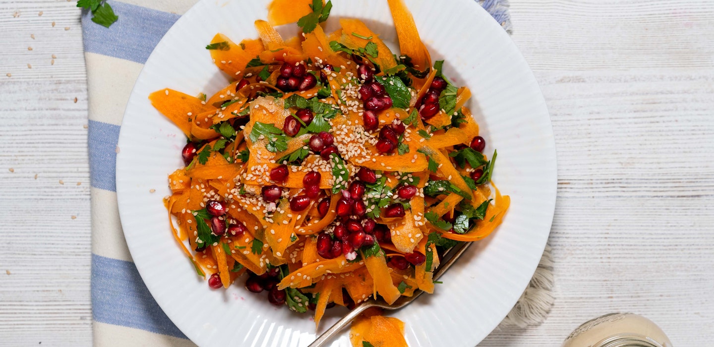 Marokkansk gulerodssalat - Krydrede gulerødder med krydderurter - Sæson